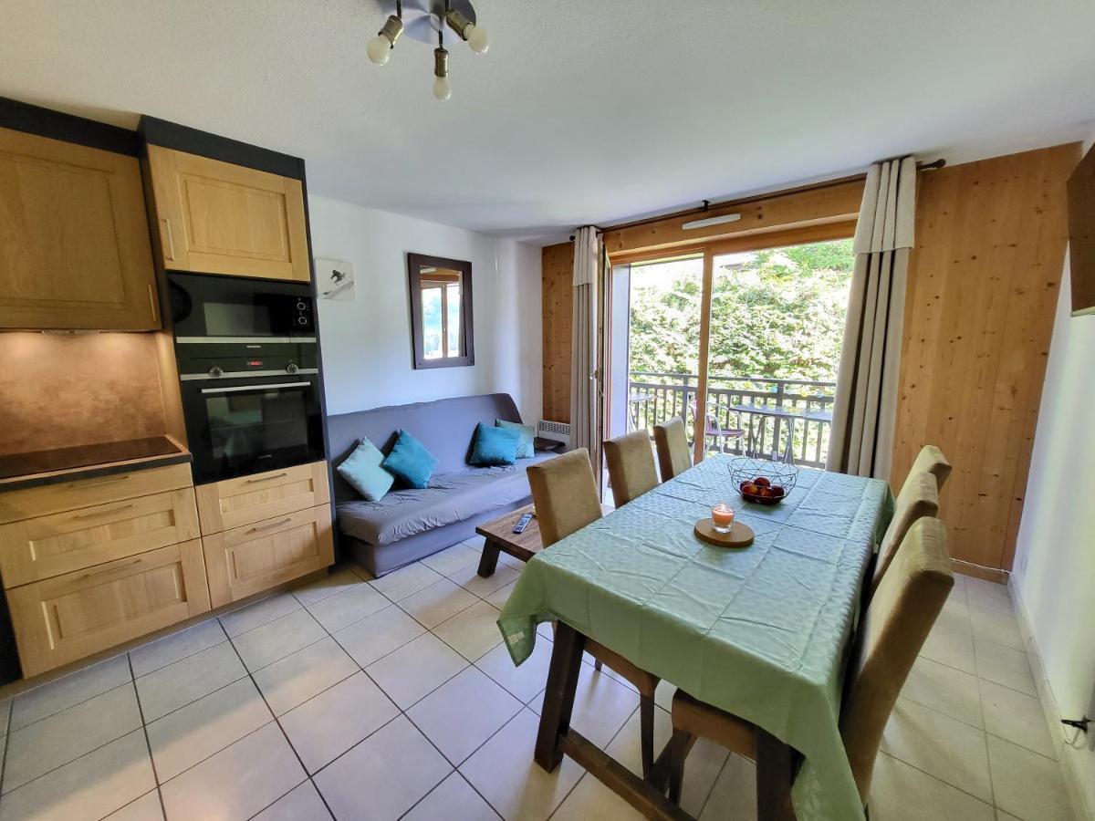 Appartement Dans Chalet Avec Piscine Couverte Saint-Gervais-les-Bains Exterior photo